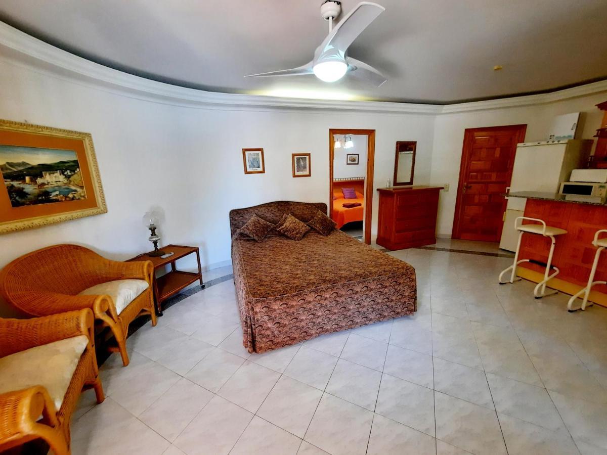 Villa Prestige Бениса Экстерьер фото
