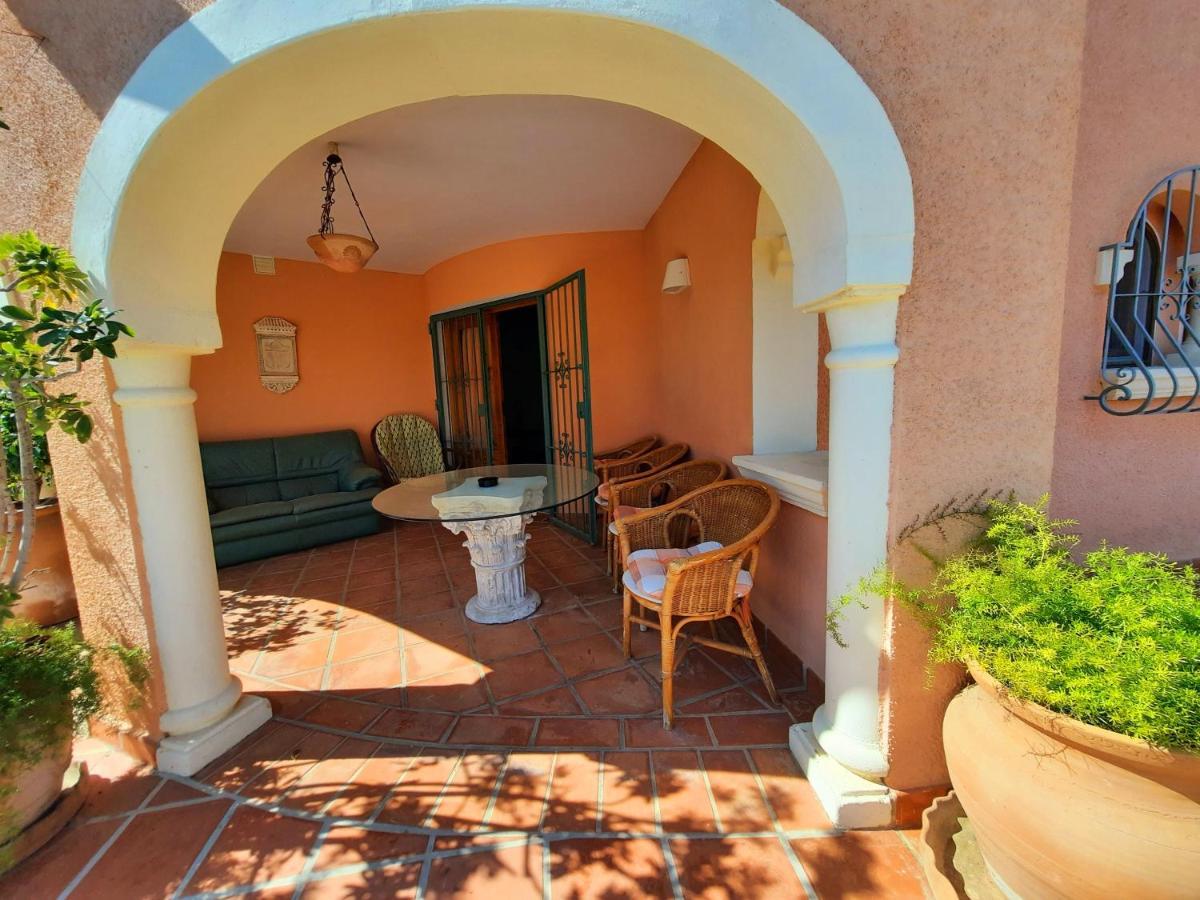 Villa Prestige Бениса Экстерьер фото